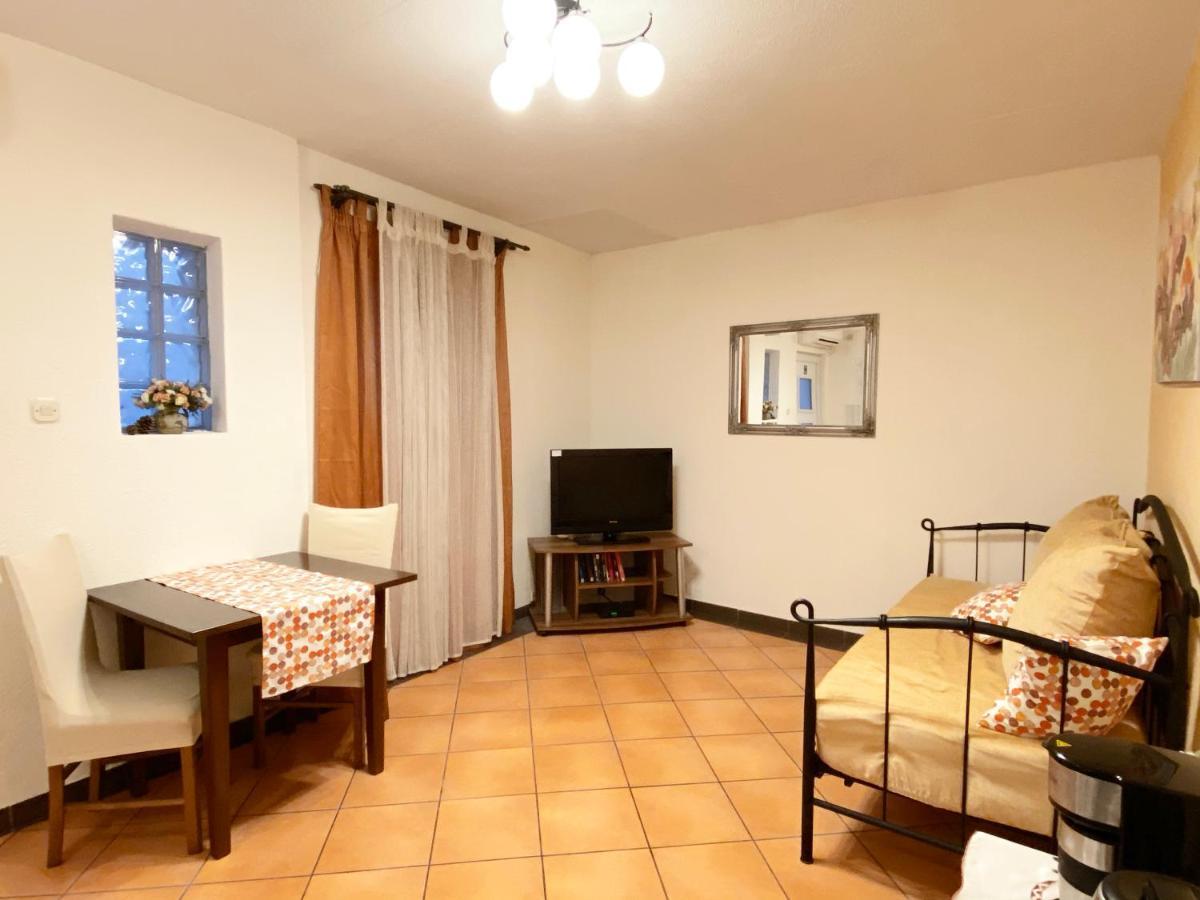 Apt Lavender On Nincevica St- 1 Bedroom Apt 5 Min To The Old Town Of Split Luaran gambar
